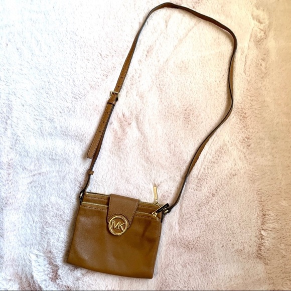 Michael Kors Crossbody Tan Leather and Gold - Picture 8 of 8